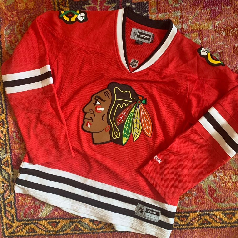 Chicago Blackhawks women’s hockey jersey